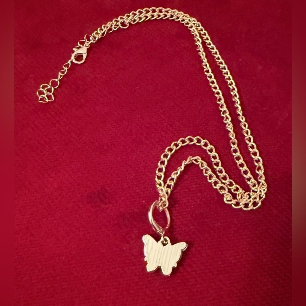 Necklace - 16-18” gold tone w/pearlized butterfly pendant. New. BOGO offer ⬇️ - Picture 3 of 10